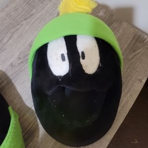 marvin the martian slippers. M 8-9